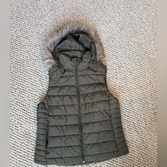 H&M Jackets & Blazers - H&M Puffer Vest with Faux Fur Hood